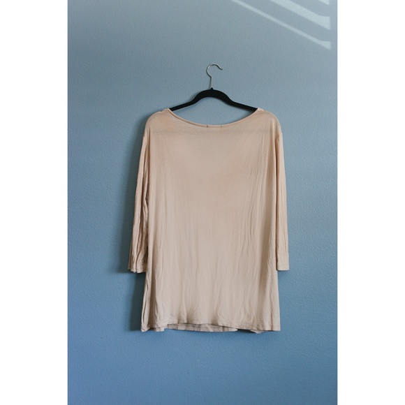Madeleine French Top, V-neck Bow Collar Blouse - Picture 3 of 5